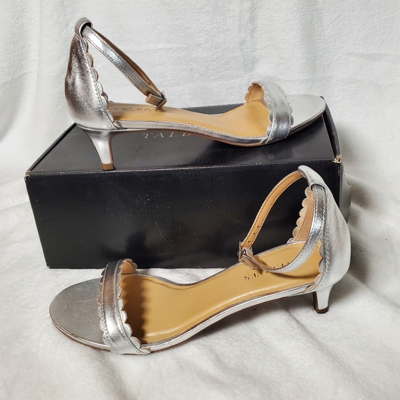 Talbots Shoes - Talbots Silver Pila Scallop Kitten Heel Women's Sandals Ankle Strap Size 9M NIB